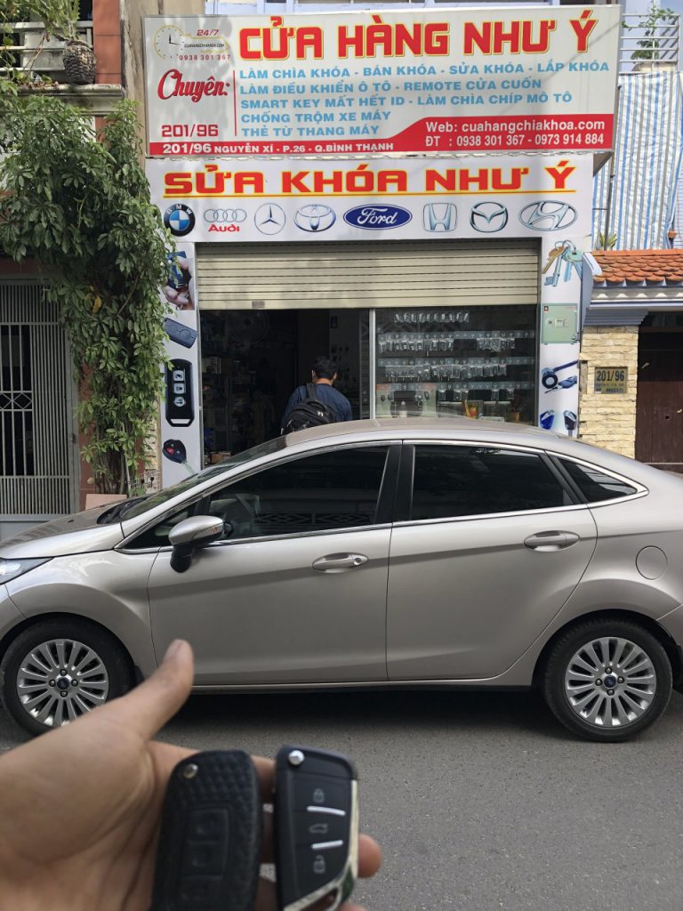 Thợ sửa khóa Như Ý