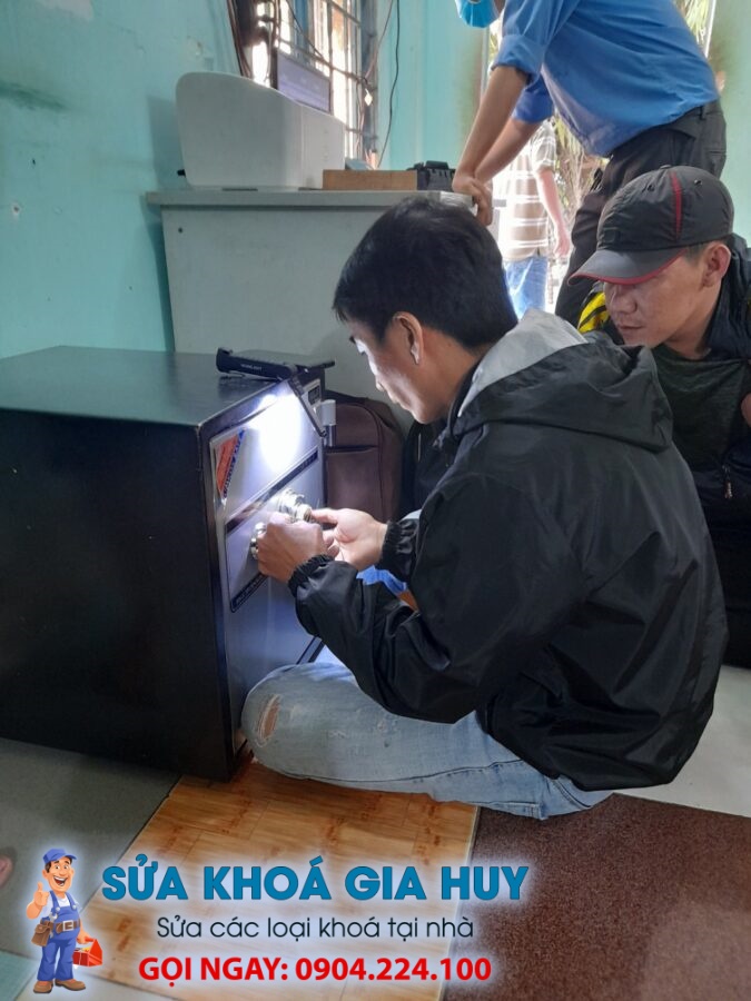 sửa khóa két sắt tại nhà, sửa khóa, sửa khóa két sắt, mở khóa két sắt, sửa két sắt, mở két sắt, làm chìa khóa, chìa khóa, sử khóa gần đây, sửa khóa tại nhà