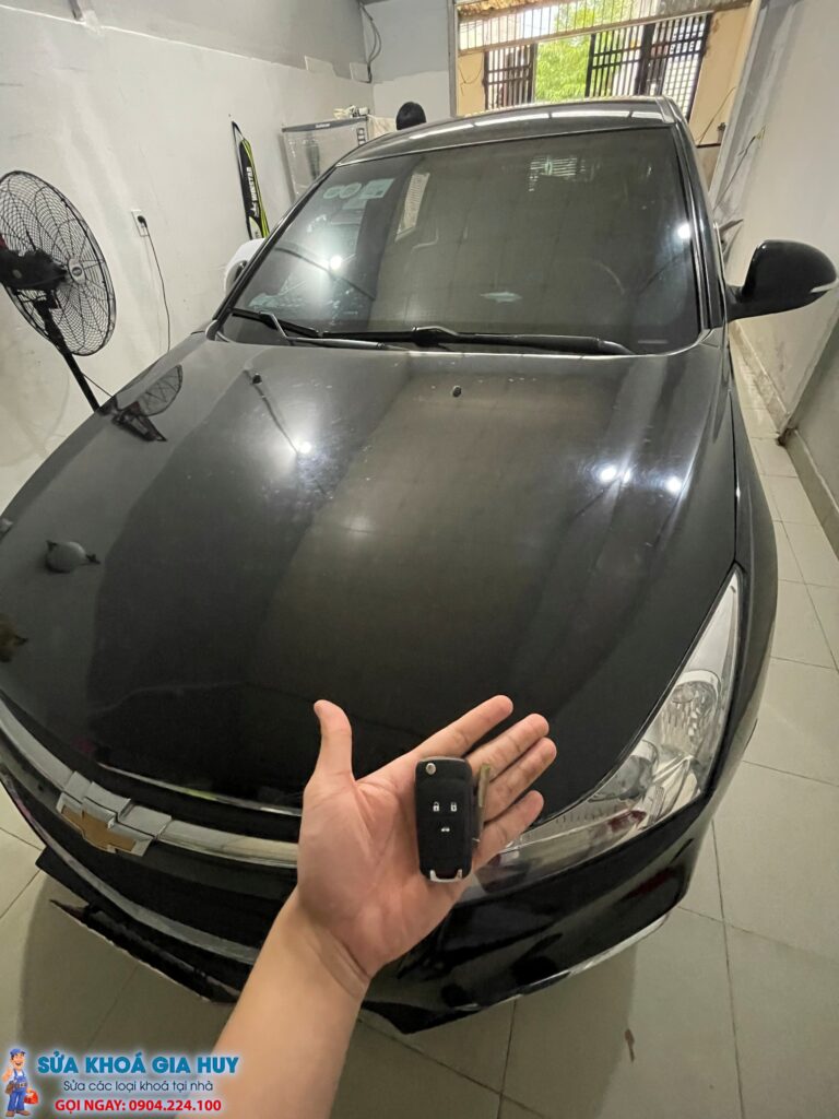 đánh chìa khóa xe ô tô