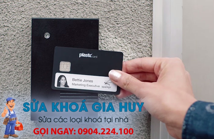 Sao chép thẻ từ thang máy
