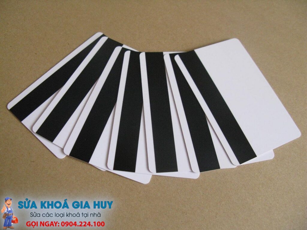 Sao chép thẻ từ thang máy - Sửa khóa Gia Huy